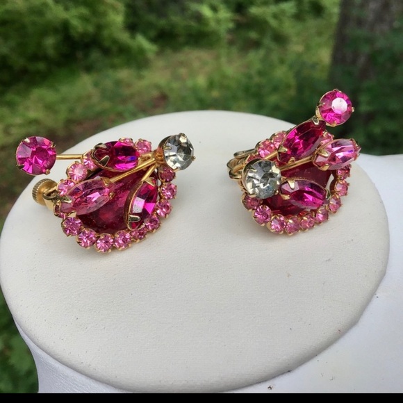 🌺Vintage Vendome Rhinestone Earrings - Picture 11 of 14